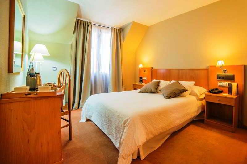וילאגרסיה דה ארוסה Hotel Alda Castelao מראה חיצוני תמונה