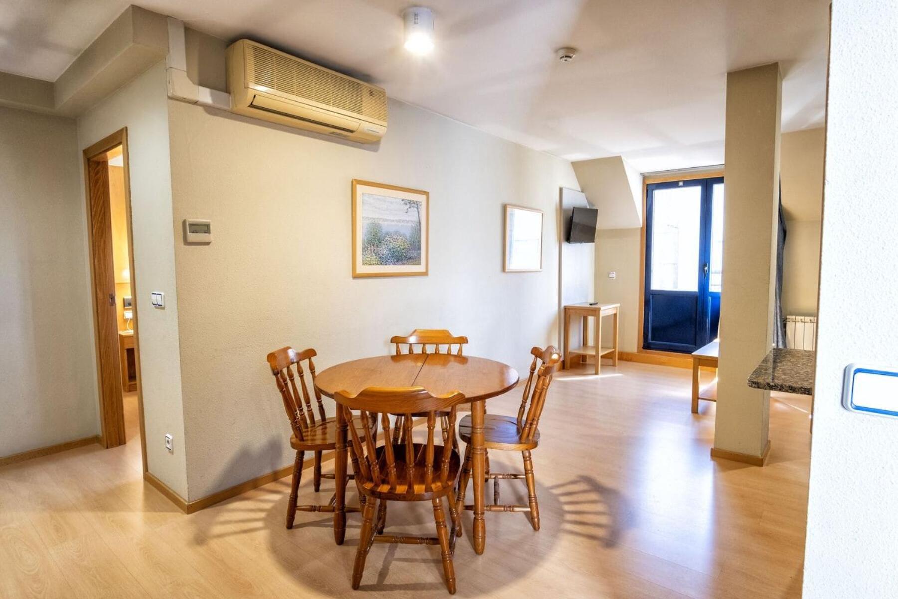 וילאגרסיה דה ארוסה Hotel Alda Castelao מראה חיצוני תמונה