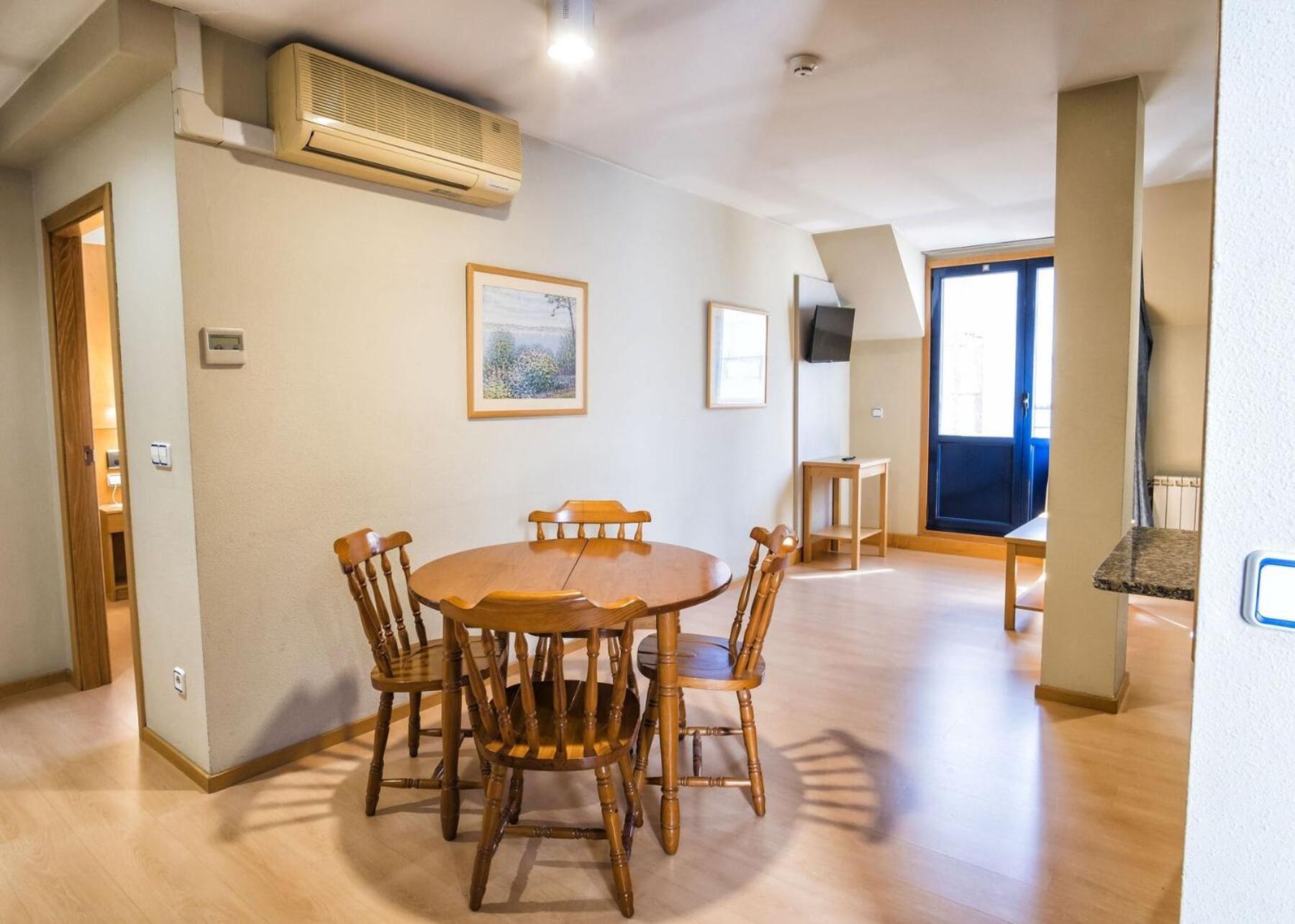 וילאגרסיה דה ארוסה Hotel Alda Castelao מראה חיצוני תמונה
